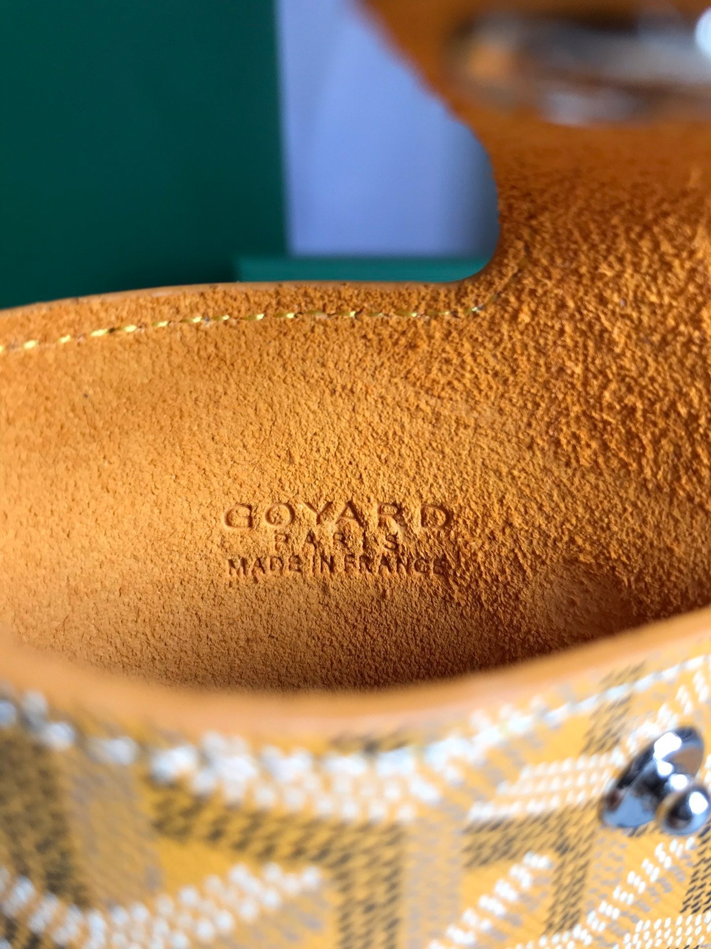 MONTMARTRE GM CASE 18 EN TOILE GOYARDINE JAUNE