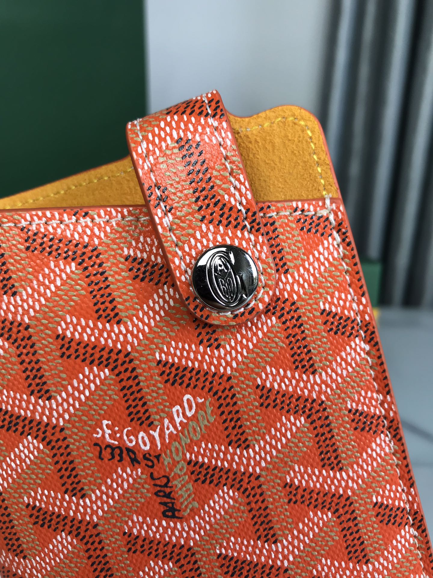 MONTMARTRE GM COFFRET 18 EN TOILE ORANGE GOYARDINE