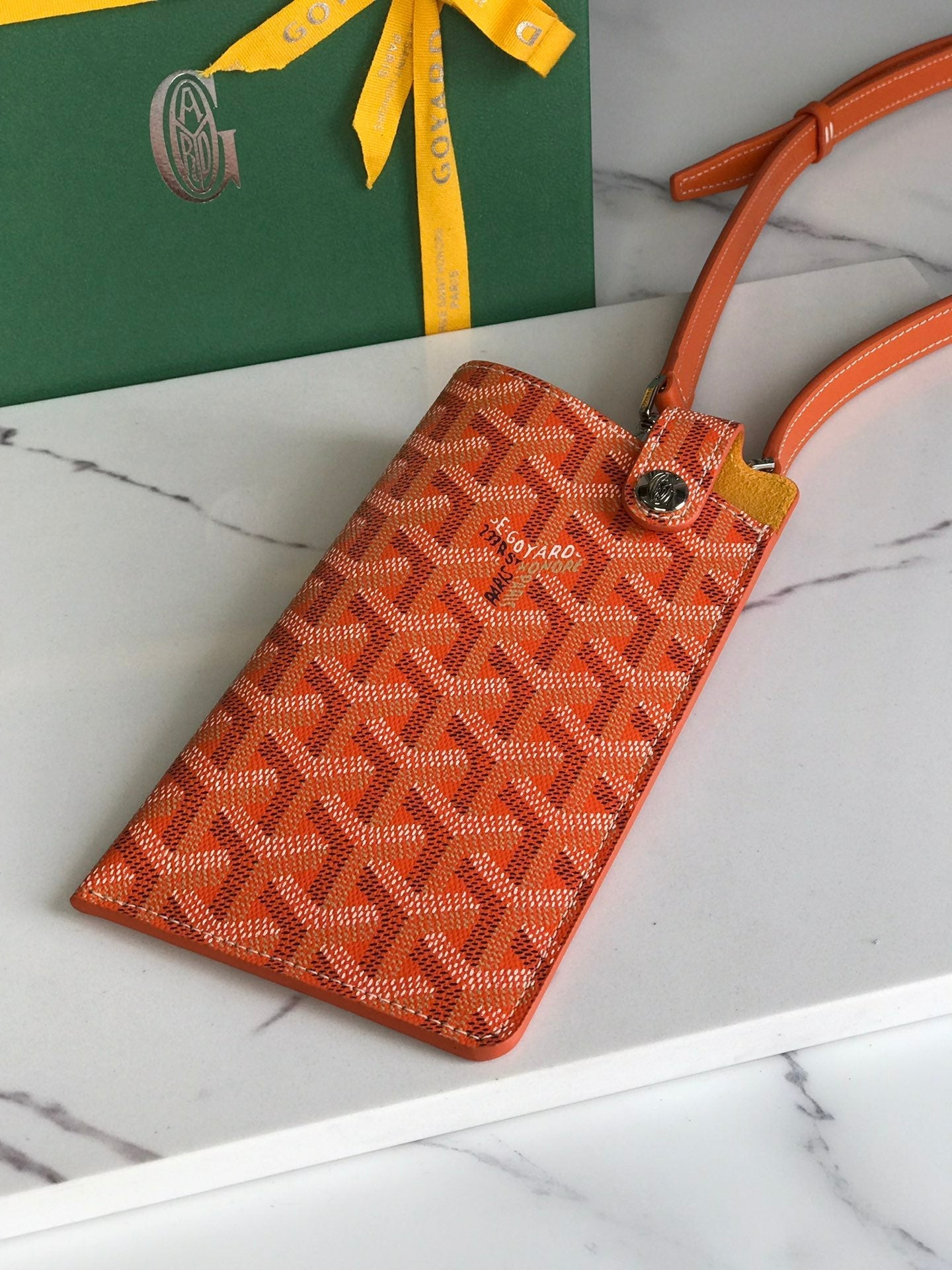 MONTMARTRE GM COFFRET 18 EN TOILE ORANGE GOYARDINE