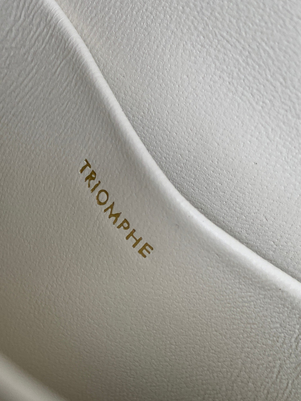 TEEN BESACE TRIOMPHE 18.5 WHITE CALFSKIN WITH CHAIN