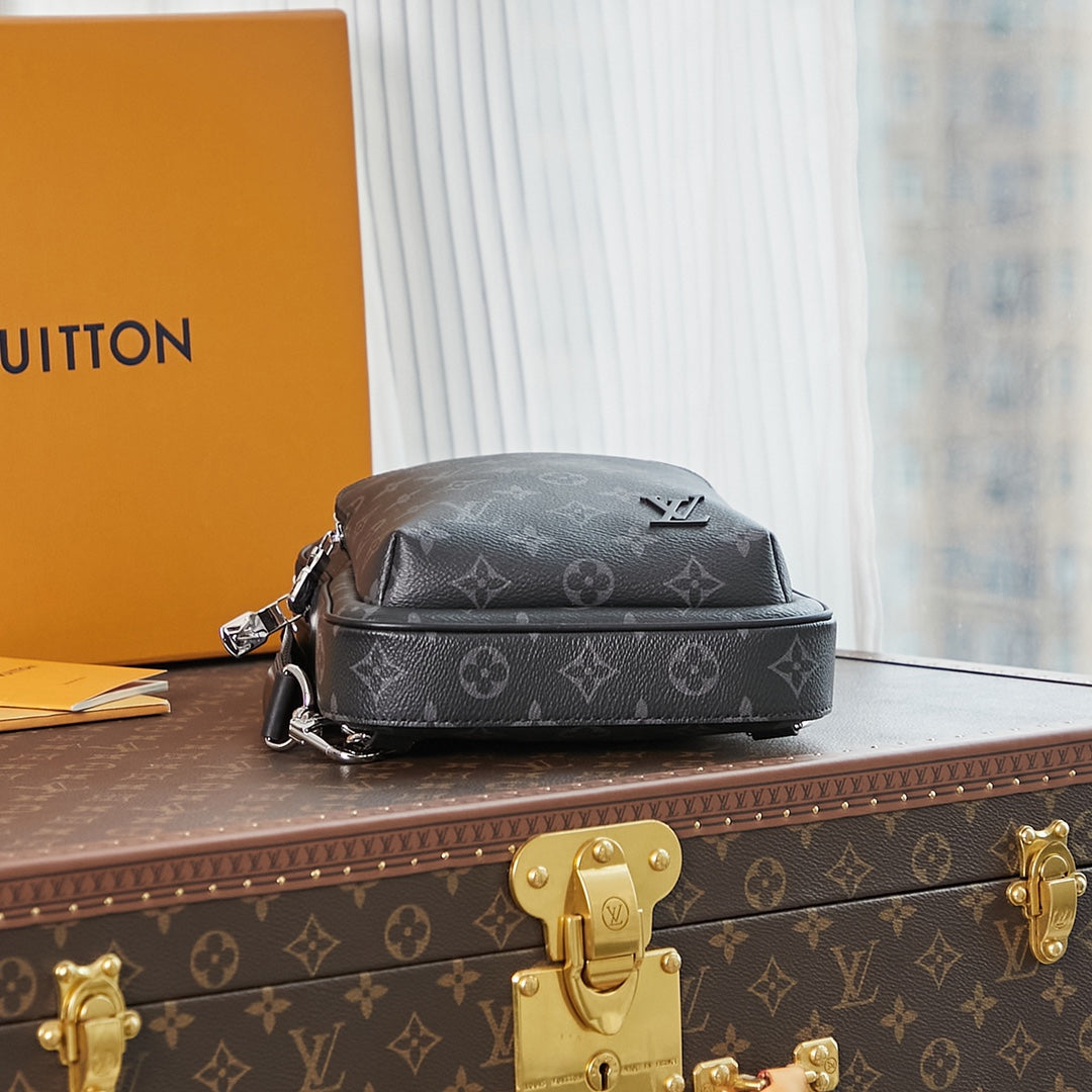SAC À BANDOULIÈRE AVENUE 31 EN TOILE ÉCLIPSE MONOGRAMME NOIRE