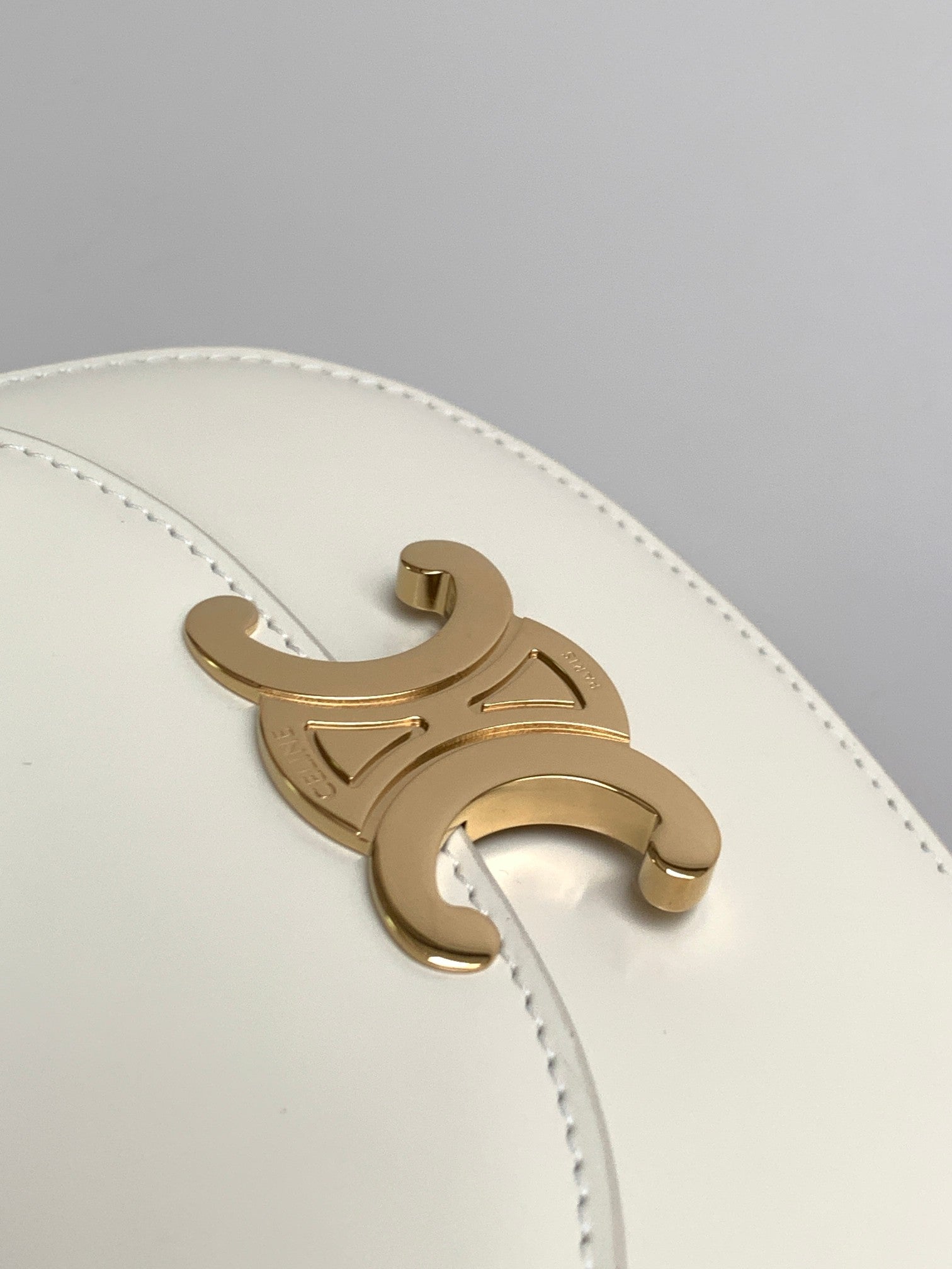 BESACE CHAÎNE ADOLESCENT TRIOMPHE 15,5 CM CUIR DE VEAU BLANC