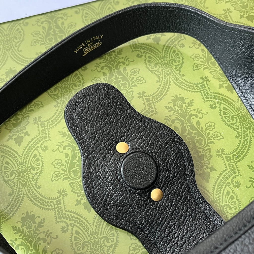 Petit sac bandoulière APHRODITE 27 en cuir de veau noir et métal doré