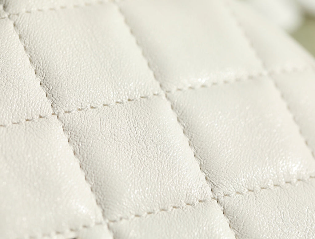 CC 23C WHITE MINI POUCH