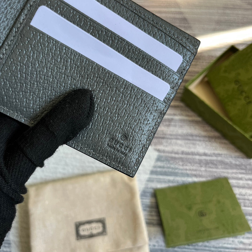 Portefeuille à deux volets GG Marmont 11 en cuir de veau gris Penthouse