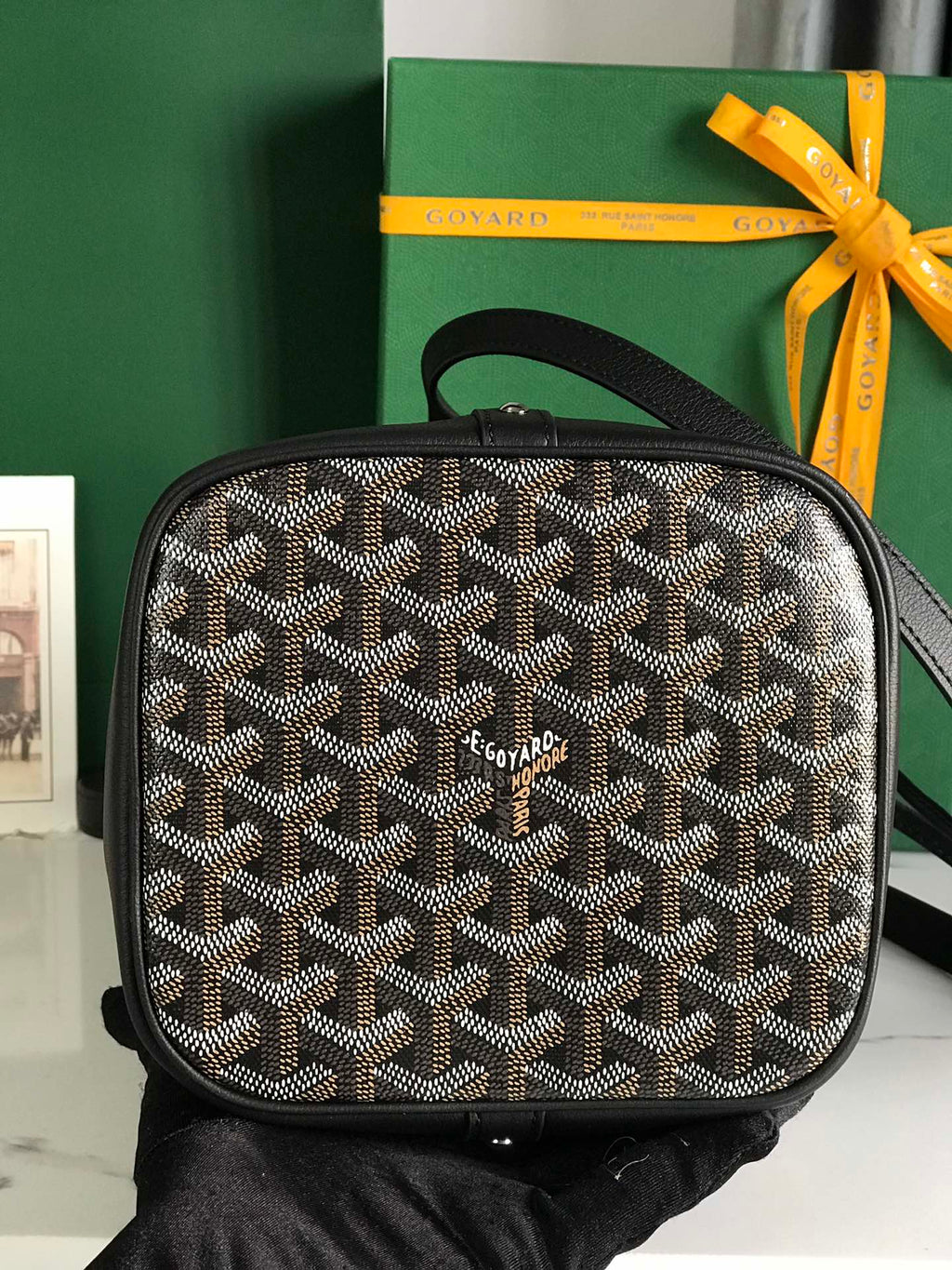 SAC SEAU PETIT FLOT 22 EN TOILE GOYARDINE NOIRE ET BORDURE EN CUIR D'AGNEAU