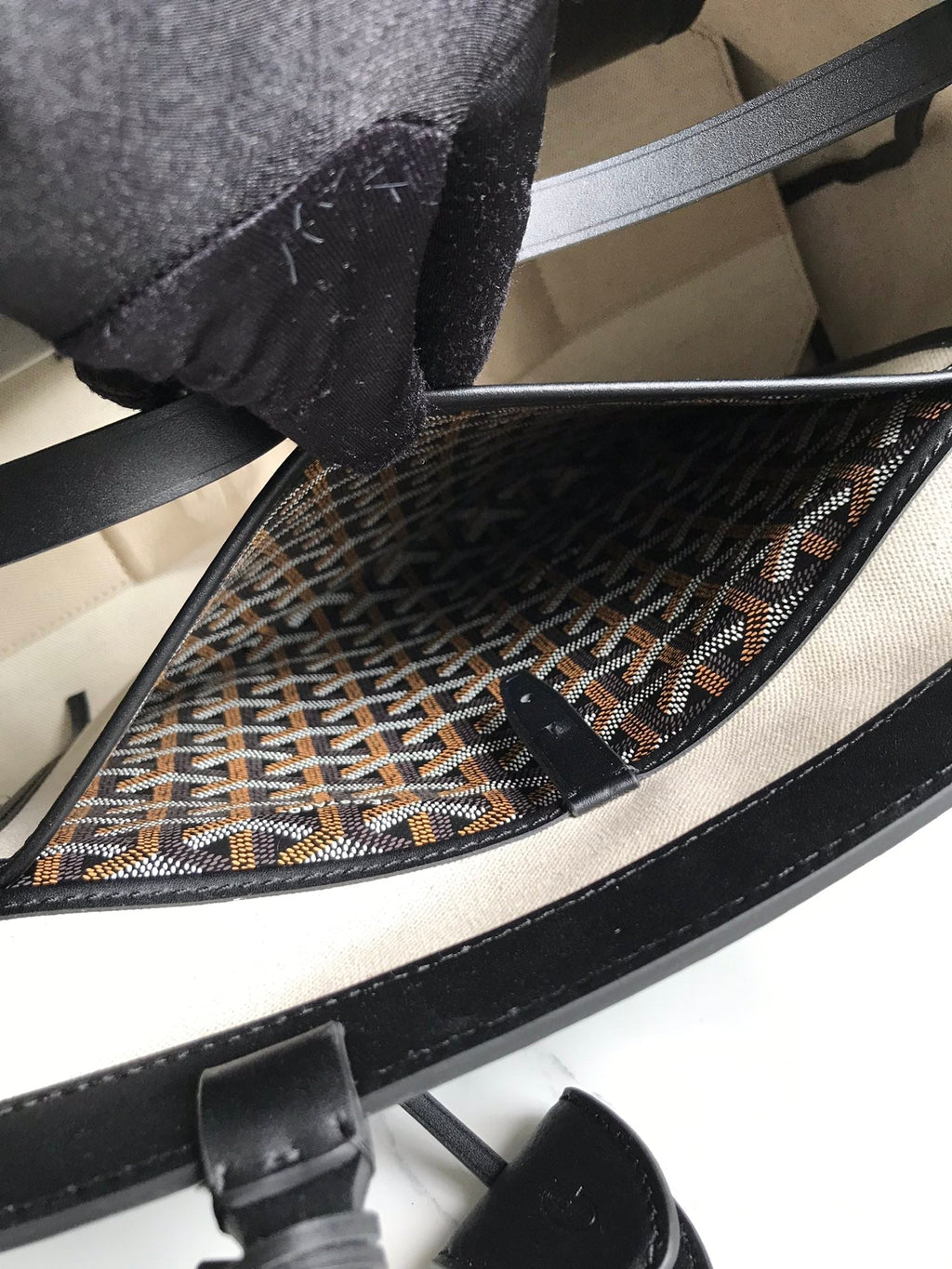 SAC BELLECHASSE BIAUDE PM 36 EN TOILE GOYARDINE NOIRE ET GARNITURES EN CUIR DE VEAU