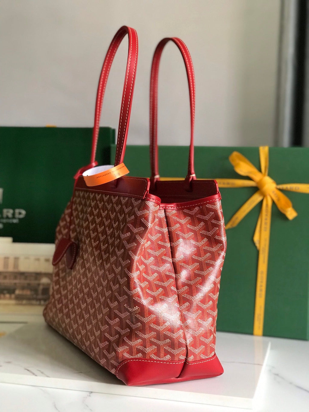 SAC BELLECHASSE BIAUDE PM 36 EN TOILE GOYARDINE ROUGE CLASSIQUE ET GARNITURES EN CUIR DE VEAU