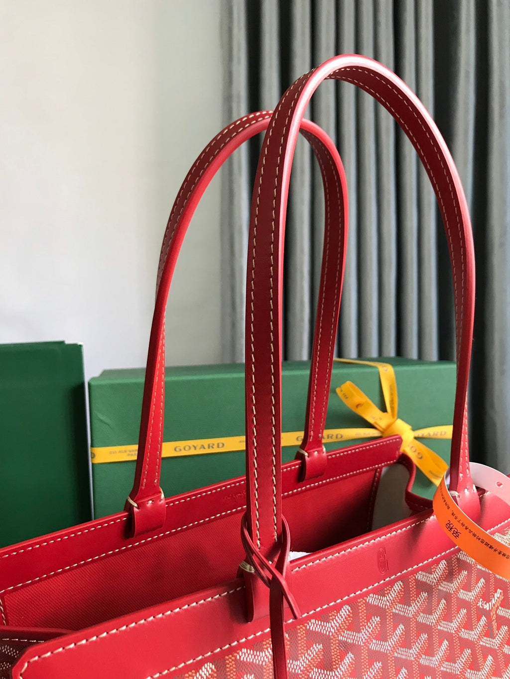 SAC BELLECHASSE BIAUDE PM 36 EN TOILE GOYARDINE ROUGE CLASSIQUE ET GARNITURES EN CUIR DE VEAU
