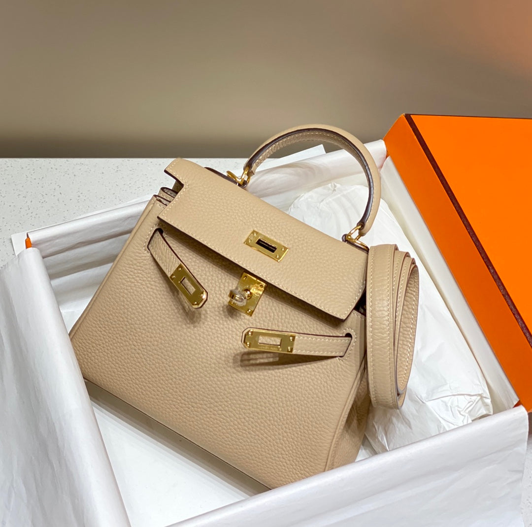 HM MINI KELLY 20CM CUIR TOGO BEIGE QUINCAILLERIE DORÉ