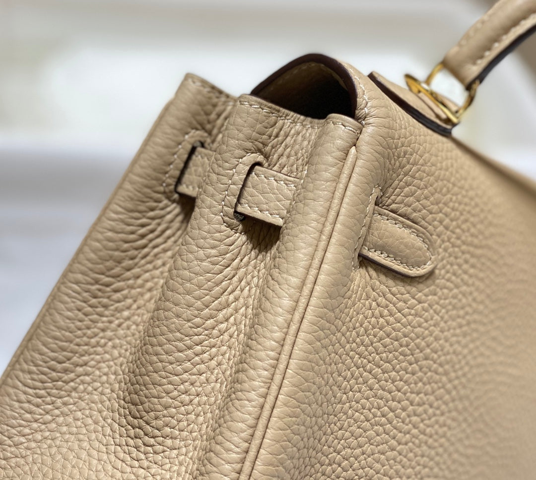 HM MINI KELLY 20CM CUIR TOGO BEIGE QUINCAILLERIE DORÉ
