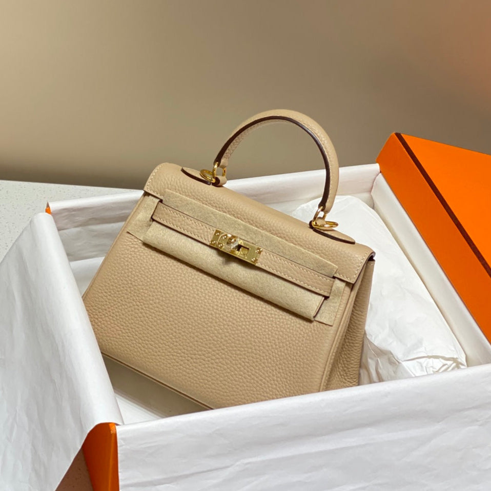 HM MINI KELLY 20CM CUIR TOGO BEIGE QUINCAILLERIE DORÉ