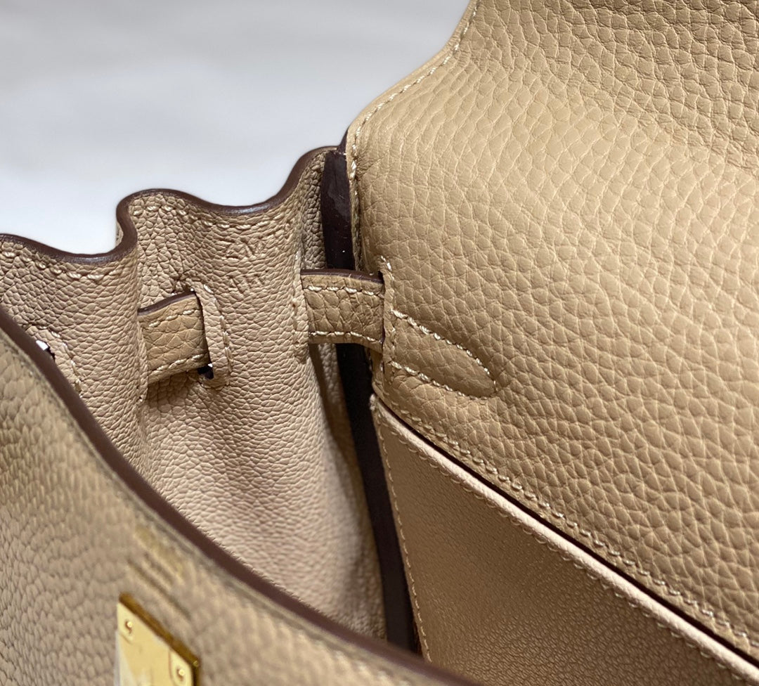 HM MINI KELLY 20CM CUIR TOGO BEIGE QUINCAILLERIE DORÉ