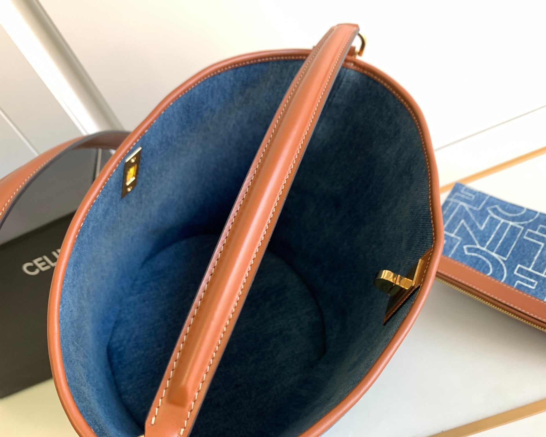 SAC SEAU 25 EN JEAN IMPRIMÉ BLEU MARINE
