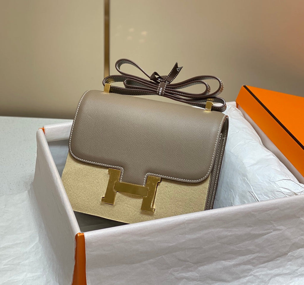 CONSTANCE 24 ETOUPE EPSOM LEATHER GOLD HARDWARE