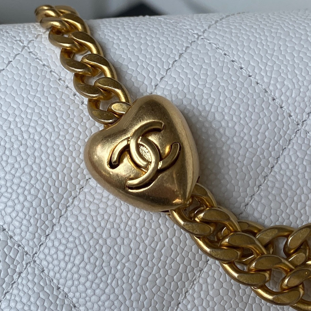 FLAP BAG 19CM WHITE CAVIAR GOLD HARDWARE