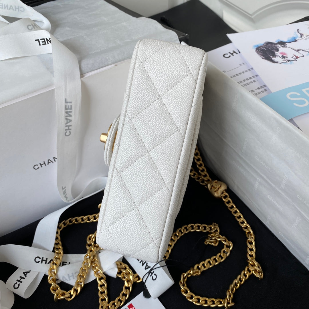 FLAP BAG 19CM WHITE CAVIAR GOLD HARDWARE