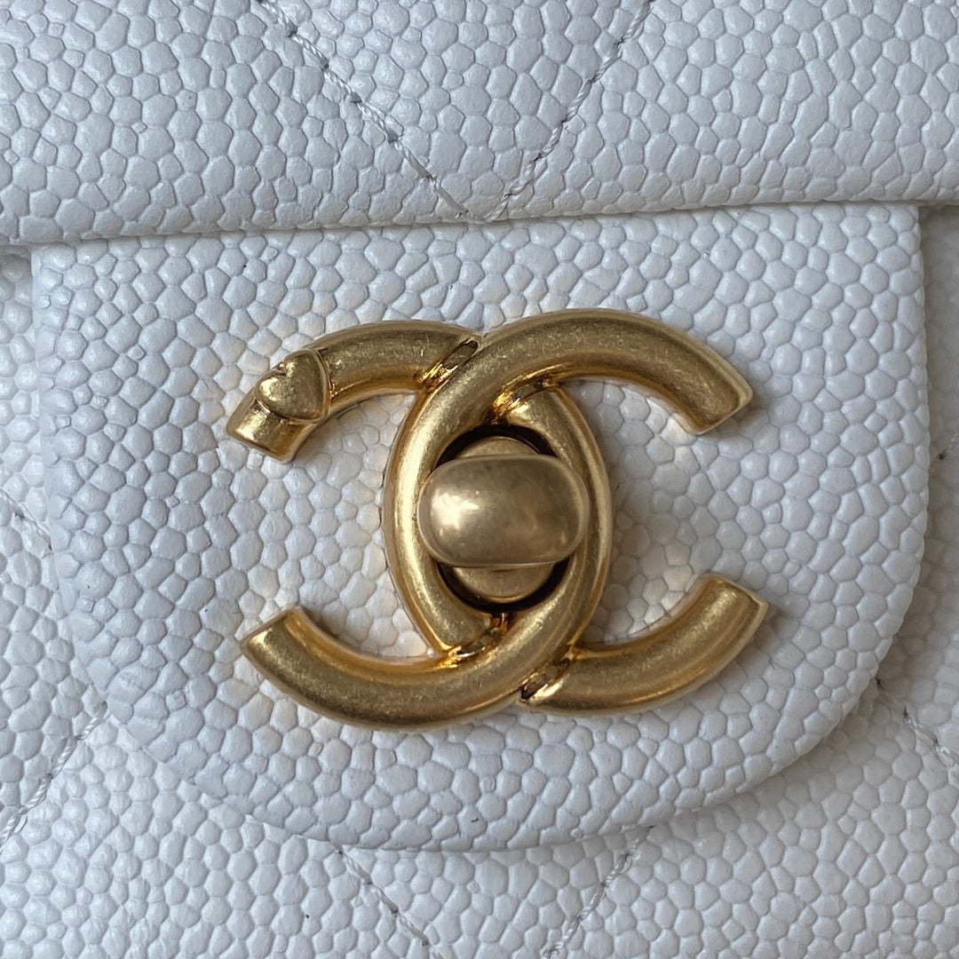 FLAP BAG 19CM WHITE CAVIAR GOLD HARDWARE