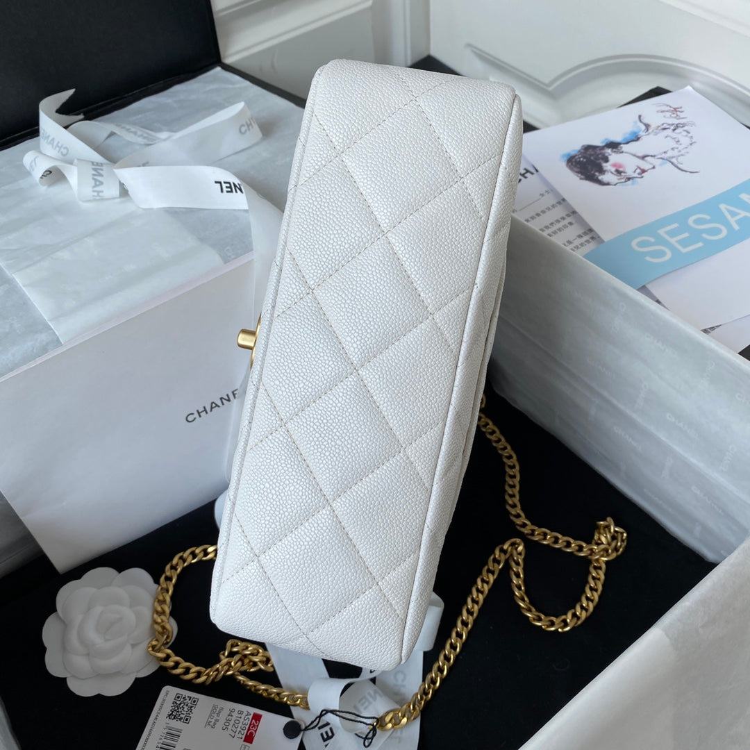 FLAP BAG 24CM WHITE CAVIAR GOLD HARDWARE