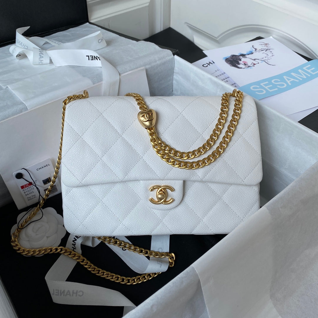 FLAP BAG 24CM WHITE CAVIAR GOLD HARDWARE