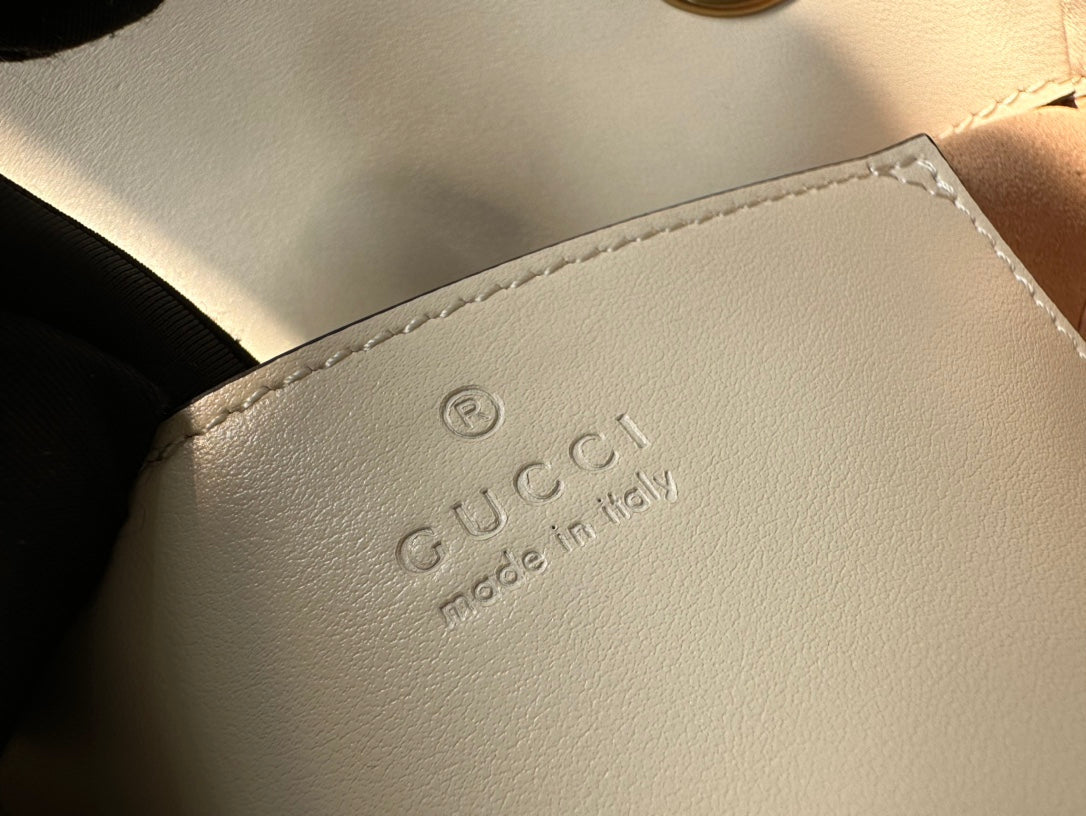 SAC À MAIN GG MARMONT MINI 18 EN CUIR DE VEAU BLANC