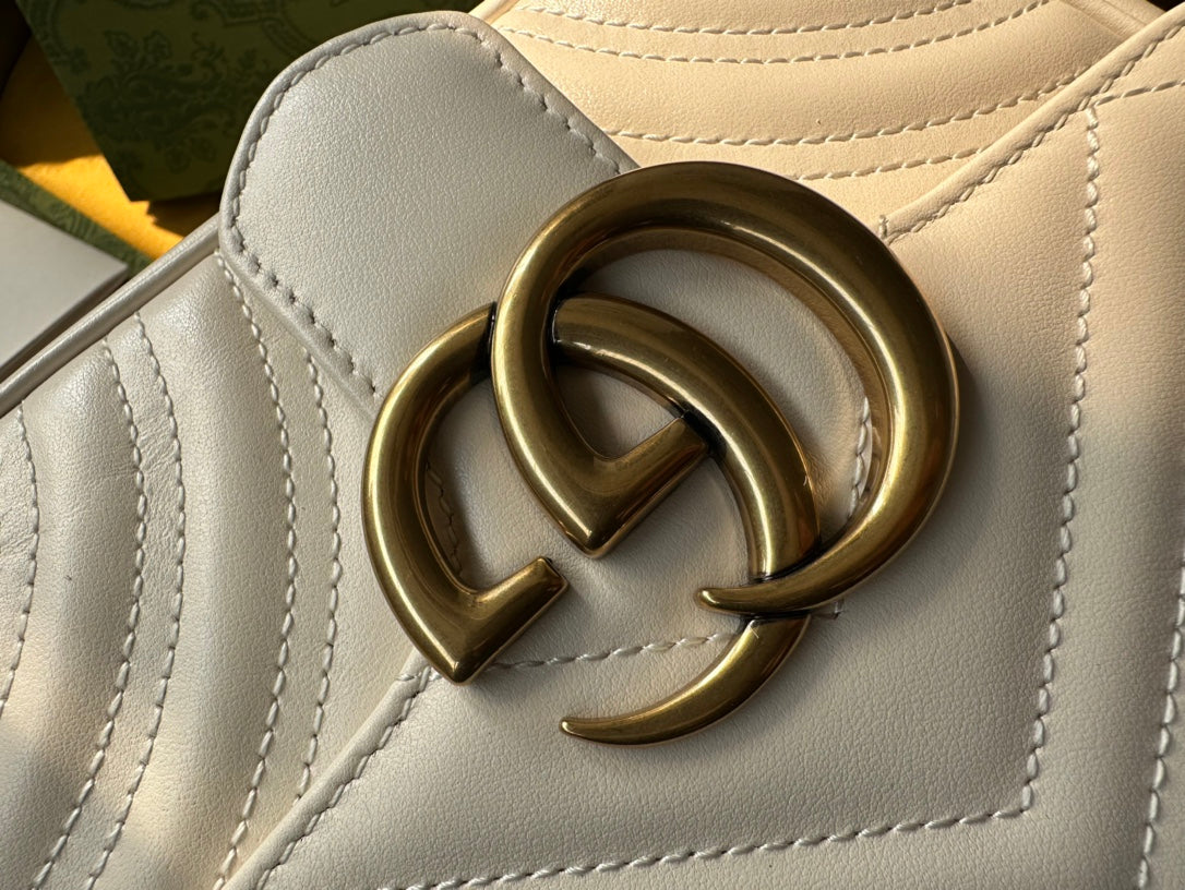 SAC À MAIN GG MARMONT MINI 18 EN CUIR DE VEAU BLANC
