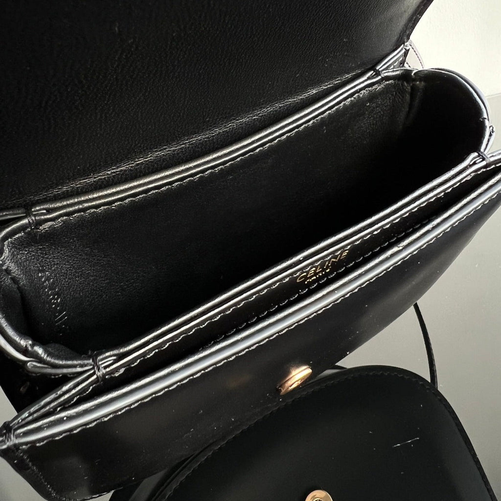 SAC À MAIN TRIOMPHE EN CUIR DE VEAU BRILLANT 18 NOIR
