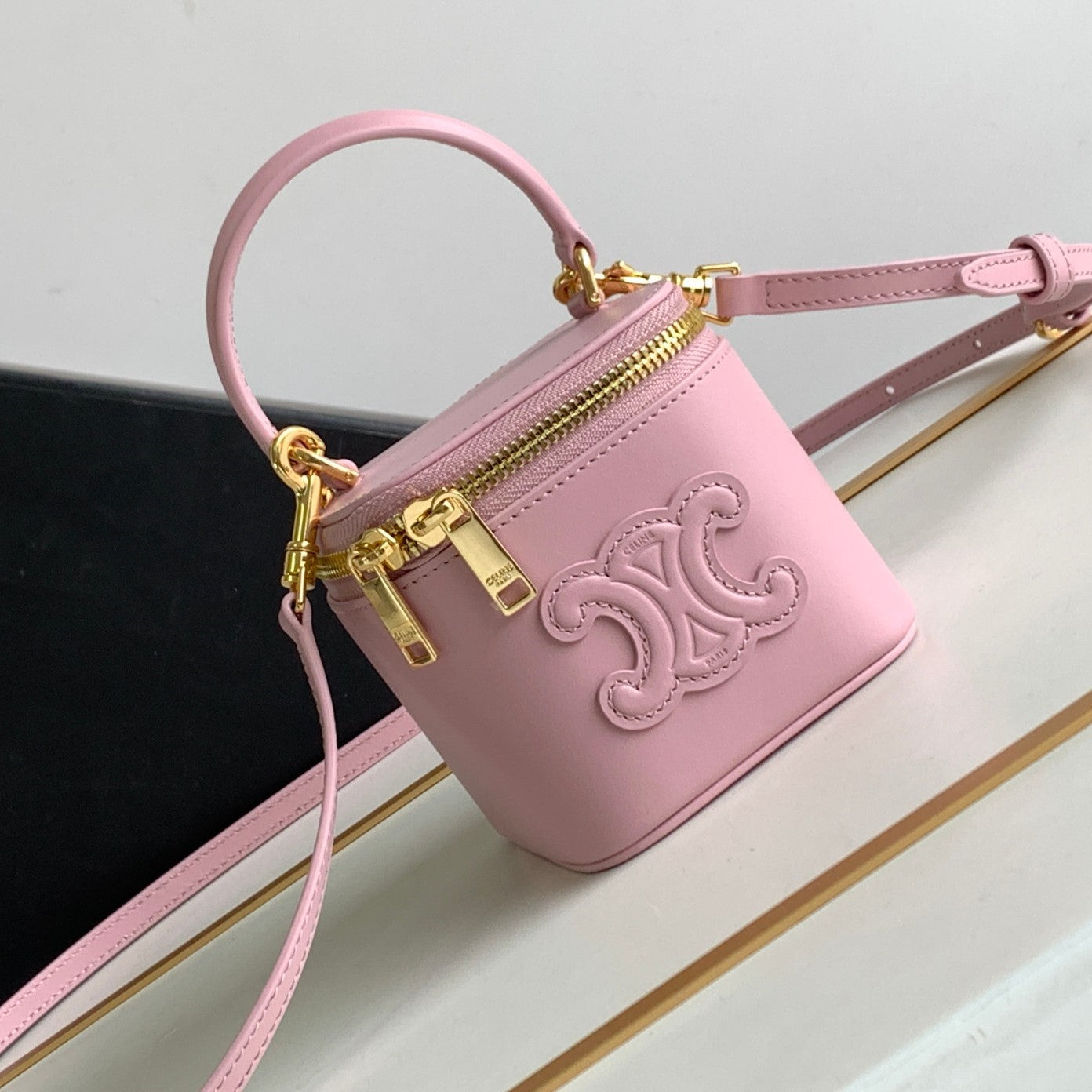 MINI VANITY CASE TRIOMPHE EN CUIR DE VEAU ROSE