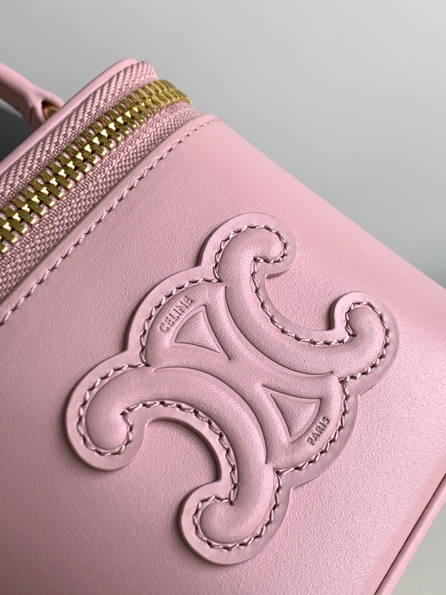 MINI VANITY CASE TRIOMPHE EN CUIR DE VEAU ROSE