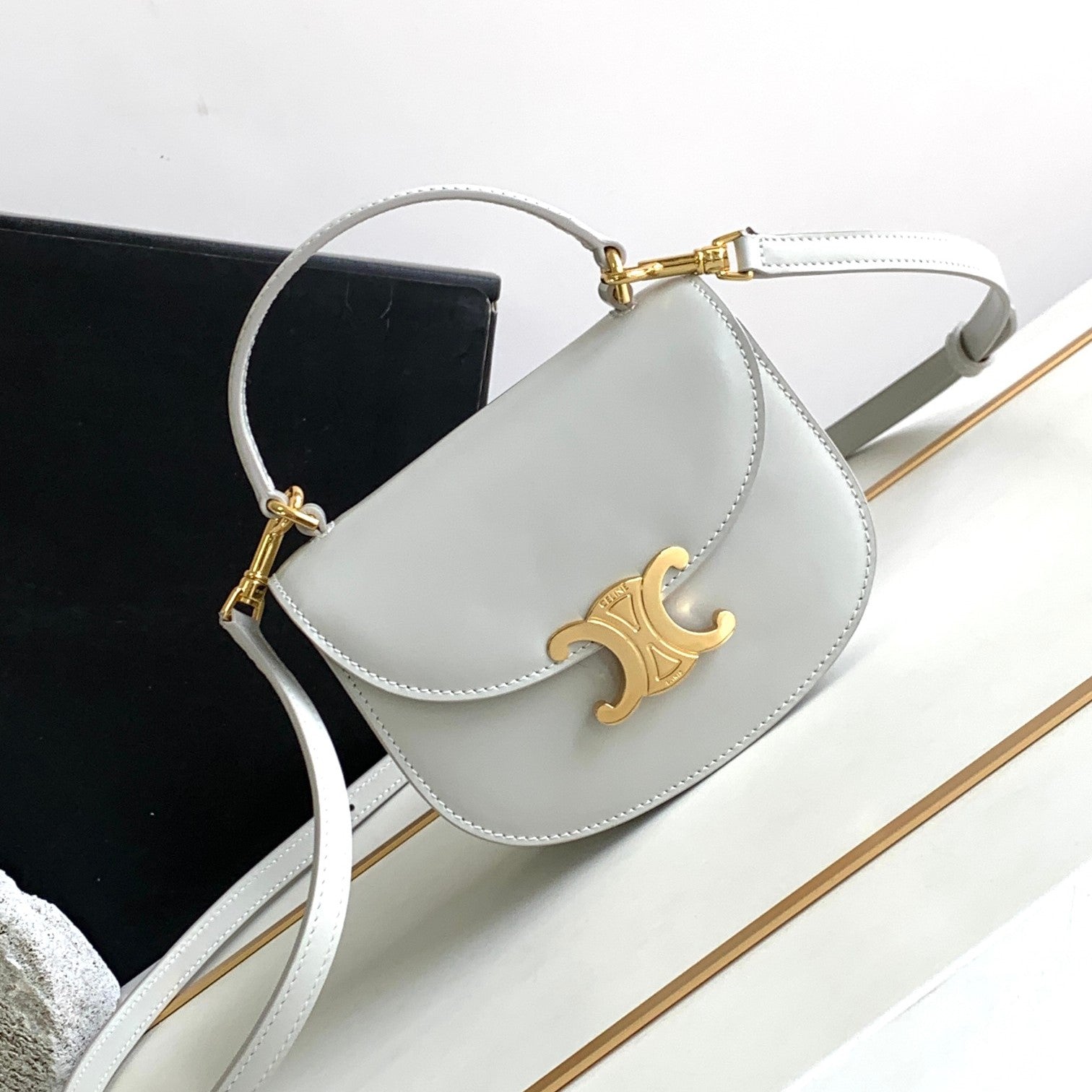 CHAINE TEEN BESACE TRIOMPHE 15,5CM CUIR DE VEAU GRIS