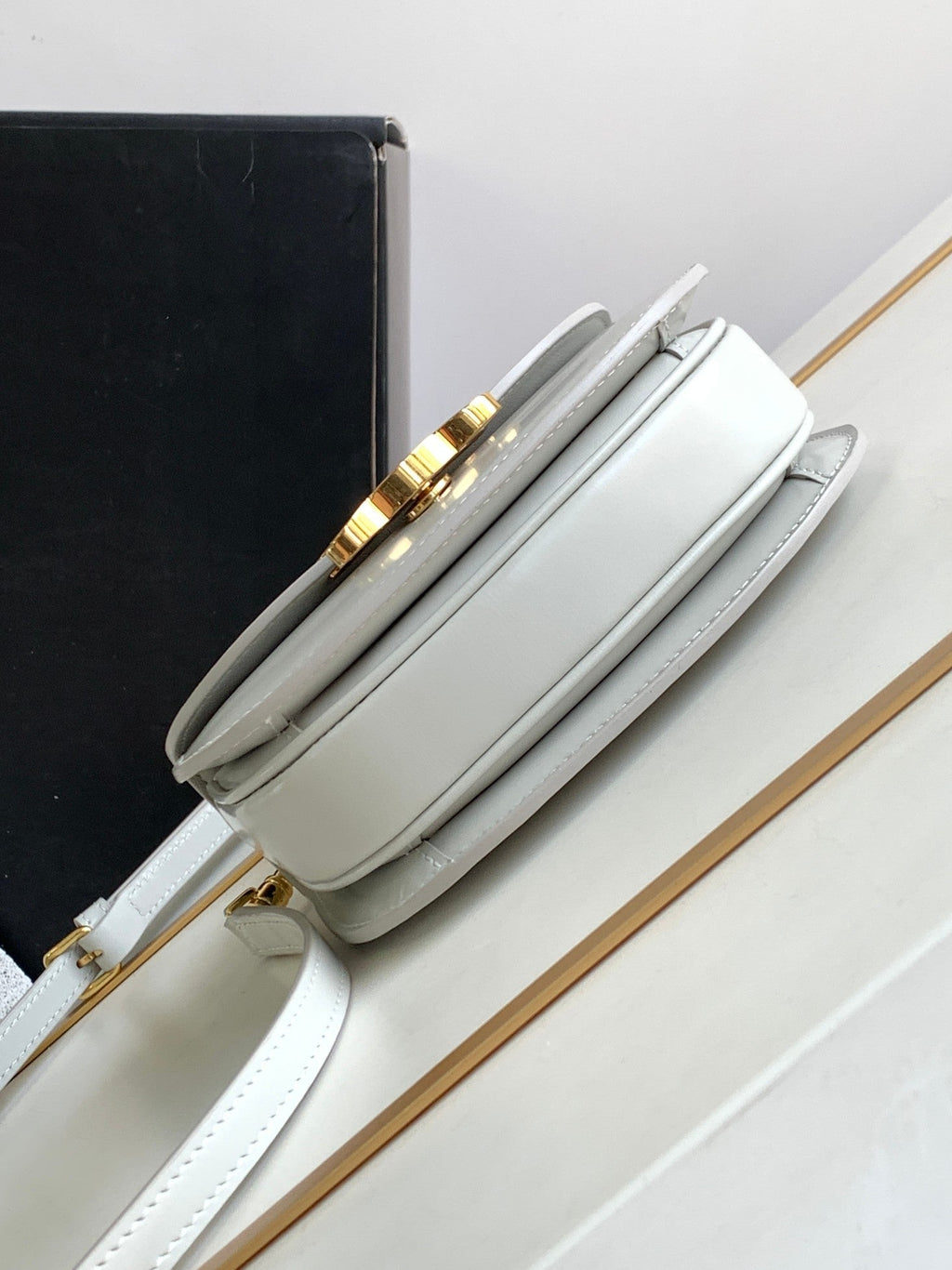 CHAINE TEEN BESACE TRIOMPHE 15,5CM CUIR DE VEAU GRIS
