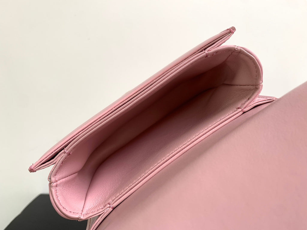 CHAINE TEEN BESACE TRIOMPHE 15,5CM CUIR DE VEAU ROSE