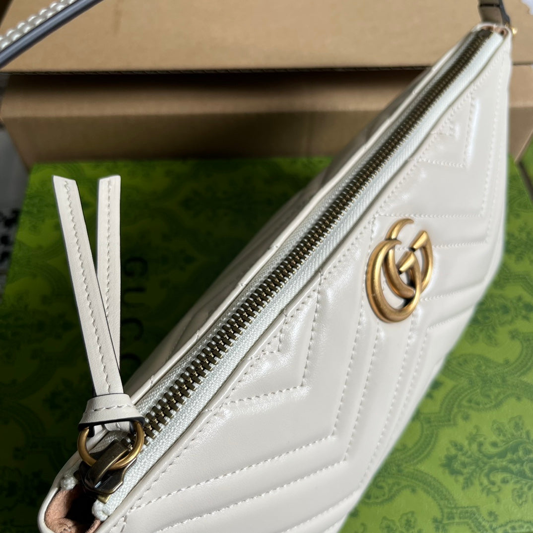 SAC À MAIN GG MARMONT SMALL 23 EN CUIR DE VEAU BLANC AVEC LOGO DORÉ