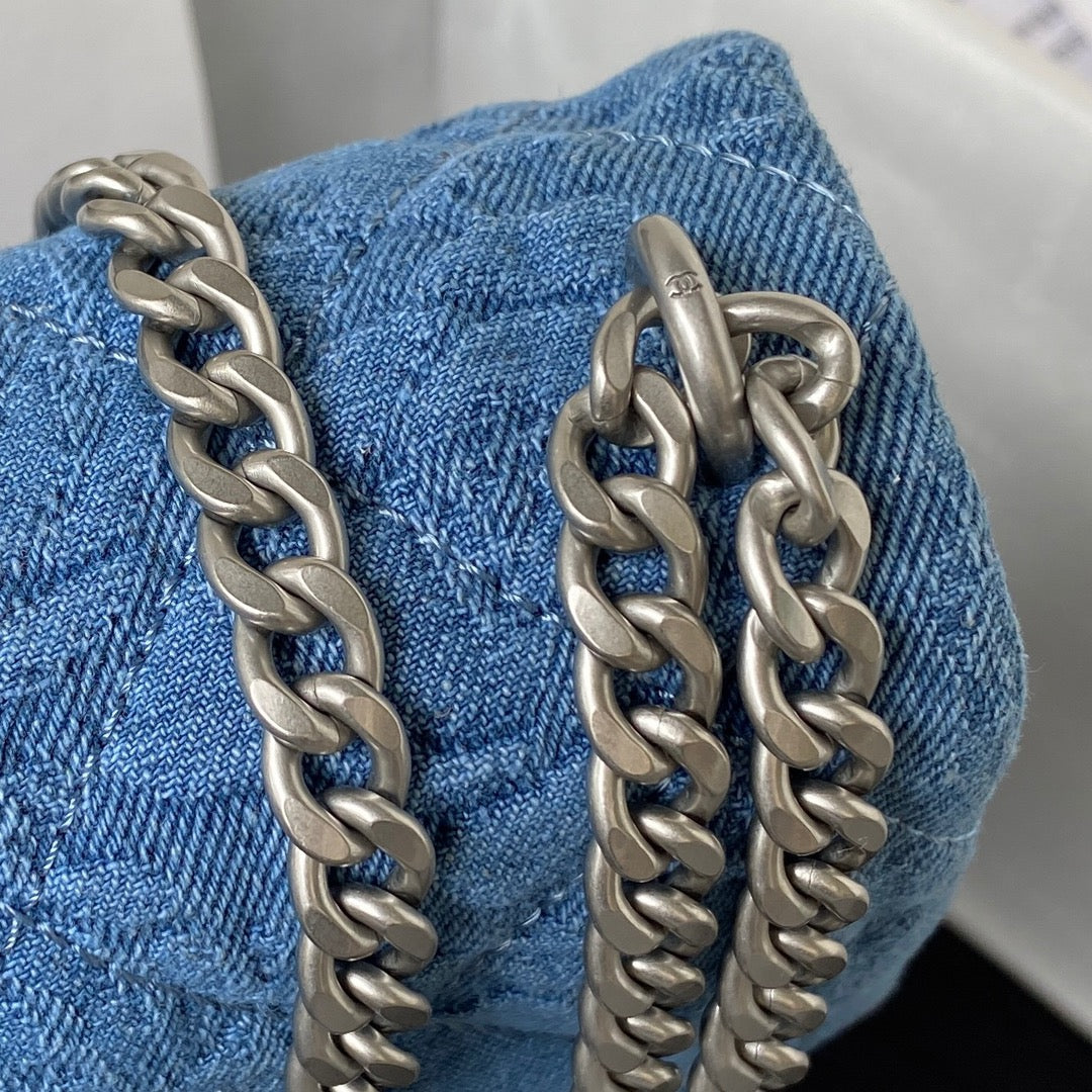 23P FLAP BAG 20CM DENIM SILVER HARDWARE