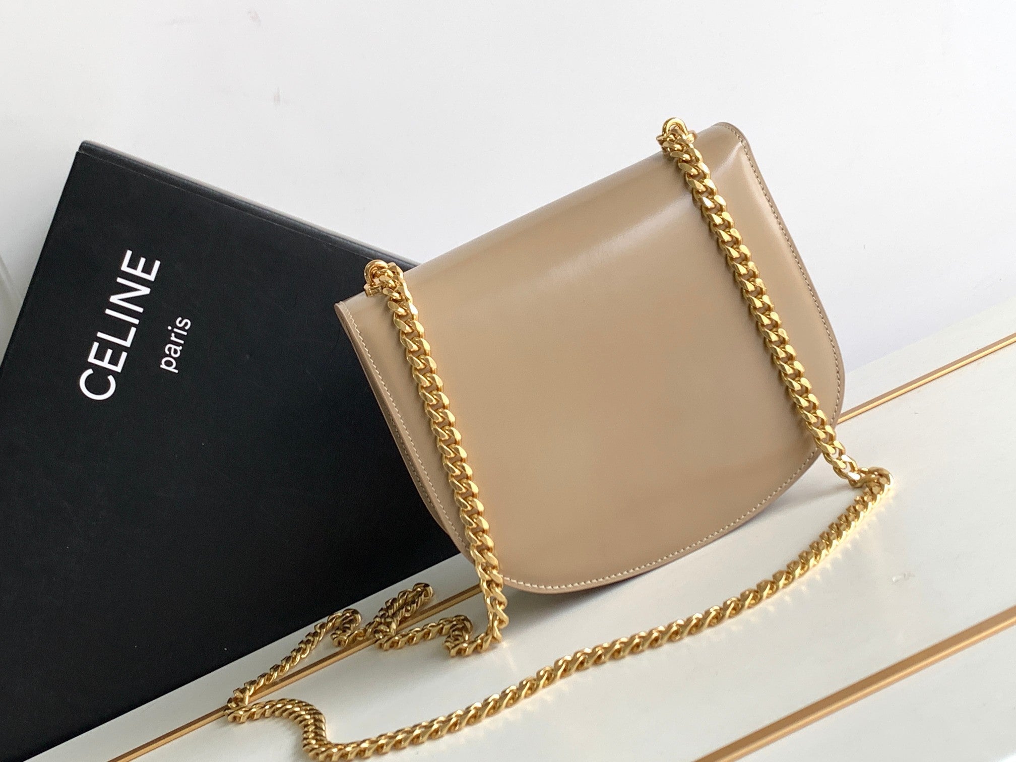 TEEN BESACE TRIOMPHE 18.5 CUIR DE VEAU BEIGE AVEC CHAÎNE