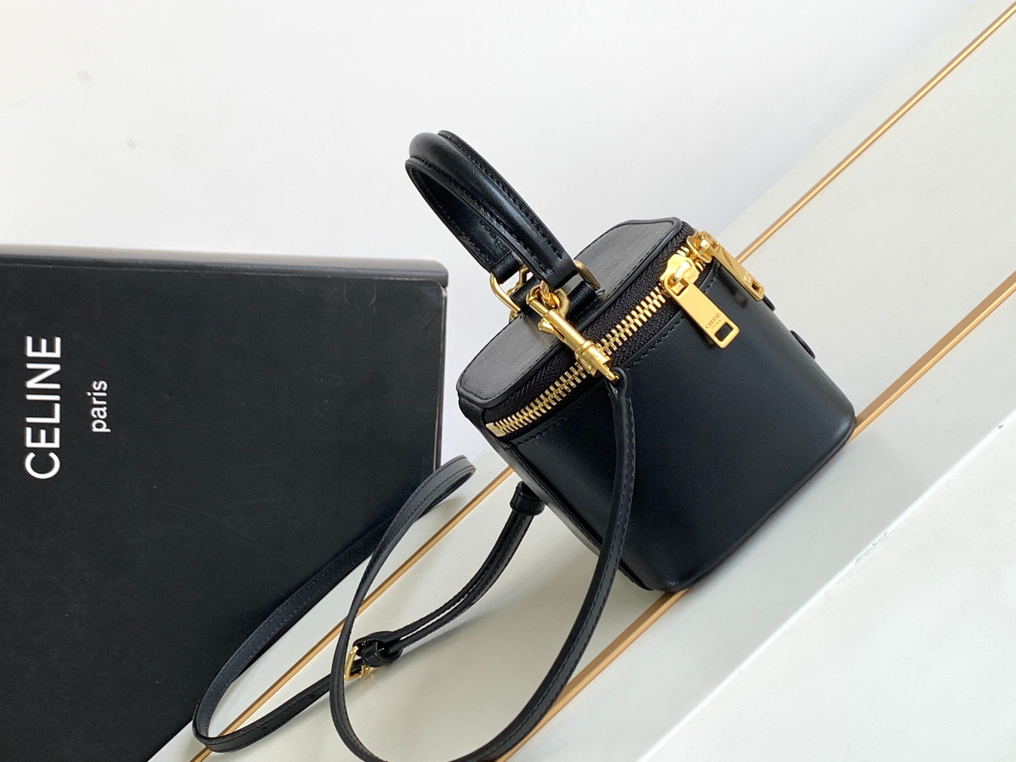 MINI VANITY CASE TRIOMPHE CUIR DE VEAU NOIR