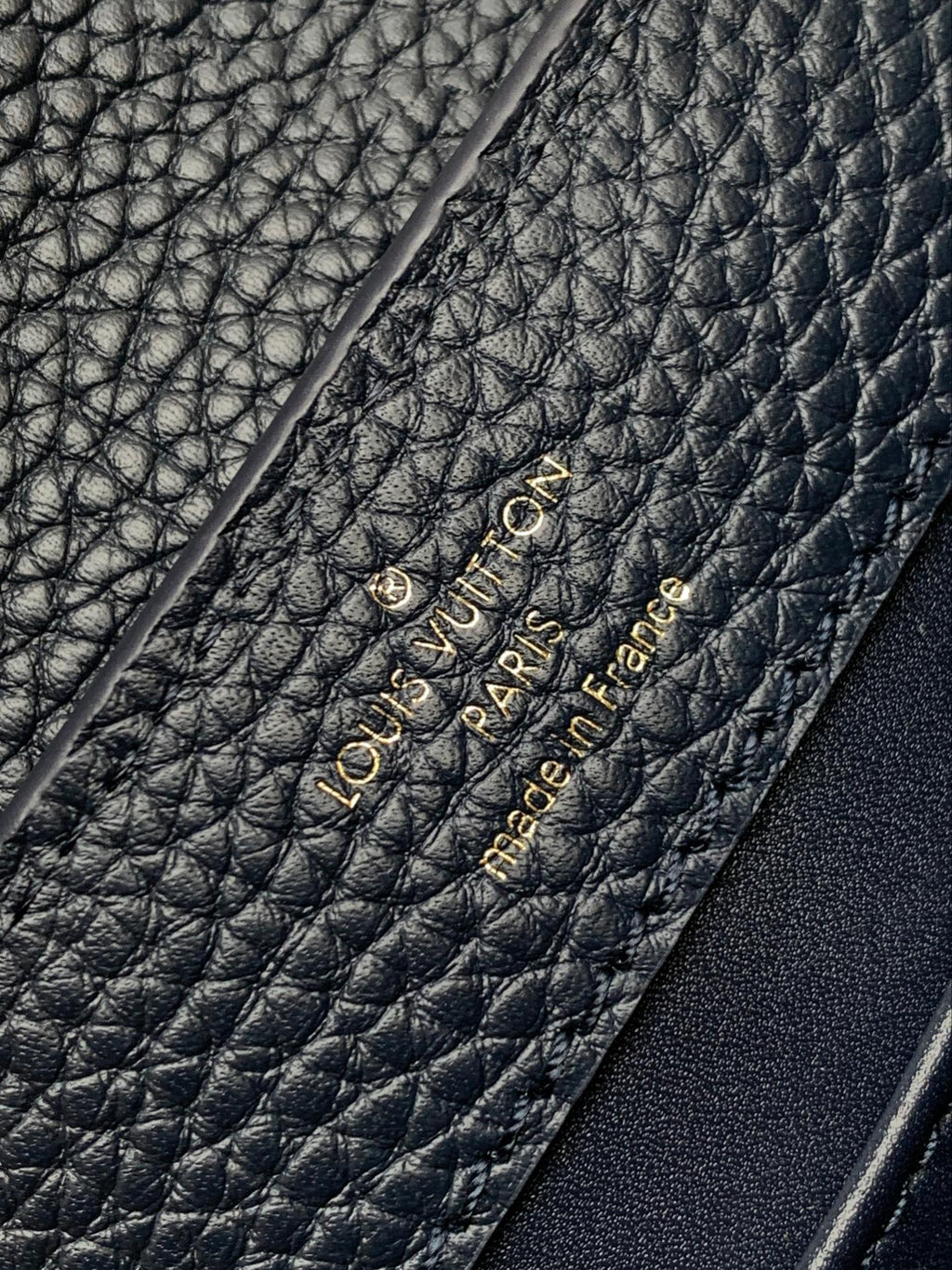 CAPUCINES MINI 21 MIDNIGHT BLUE TAURILLON LEATHER GOLD HARDWARE
