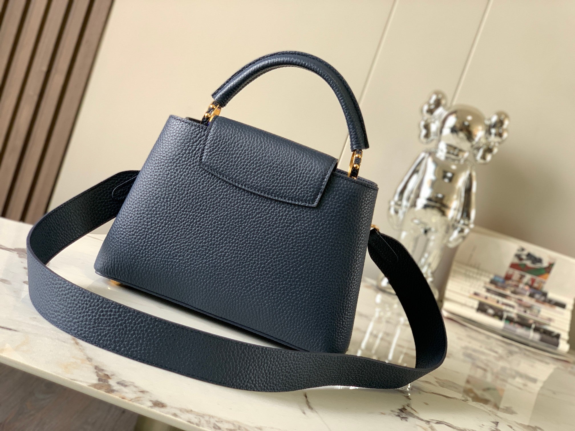 CAPUCINES BB 27 BLEU NUIT CUIR TAURILLON QUINCAILLERIE DORÉ