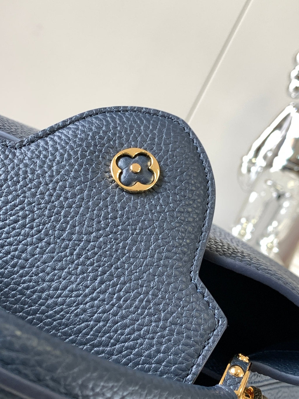CAPUCINES BB 27 BLEU NUIT CUIR TAURILLON QUINCAILLERIE DORÉ