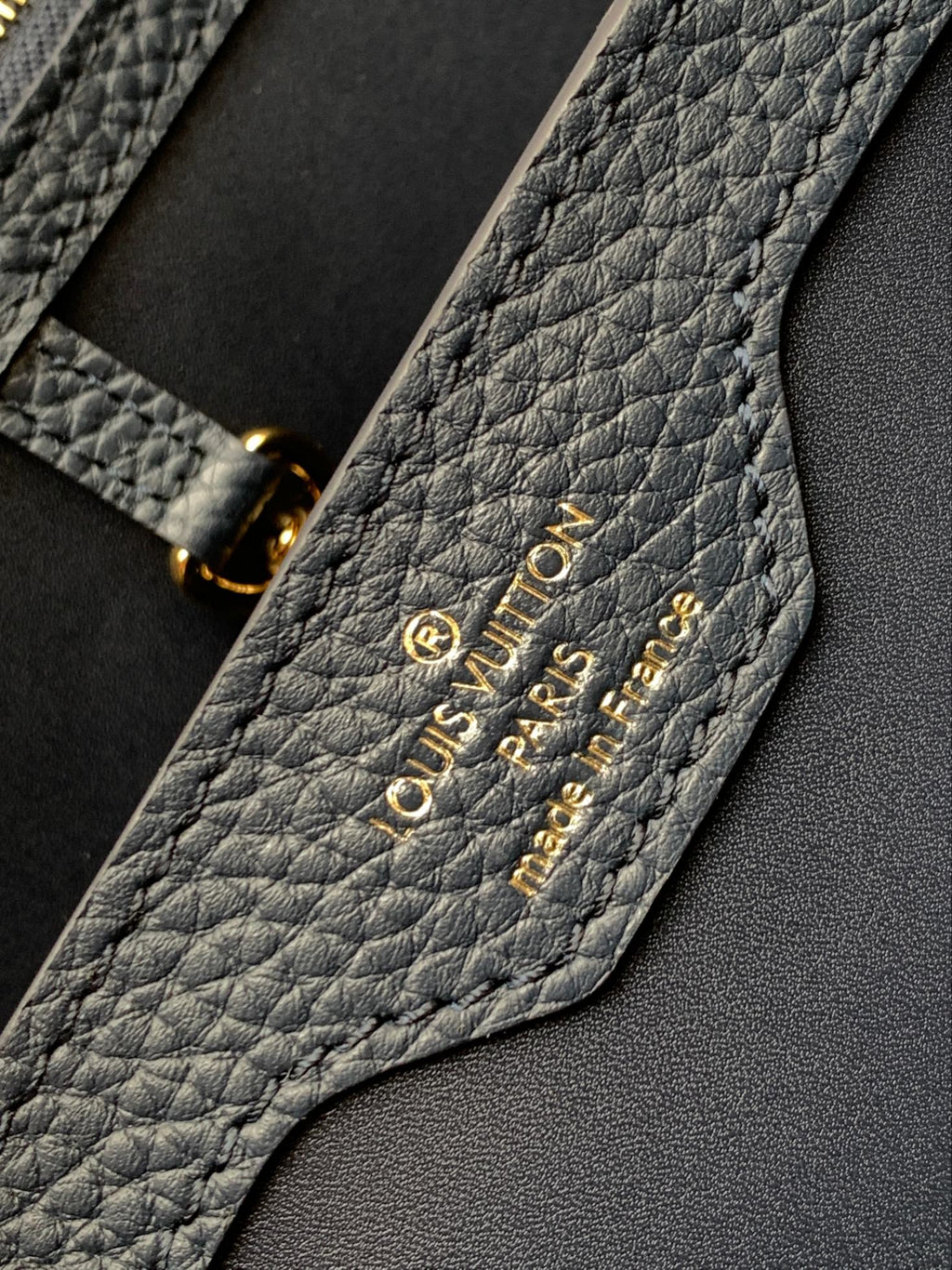 CAPUCINES BB 27 BLEU NUIT CUIR TAURILLON QUINCAILLERIE DORÉ