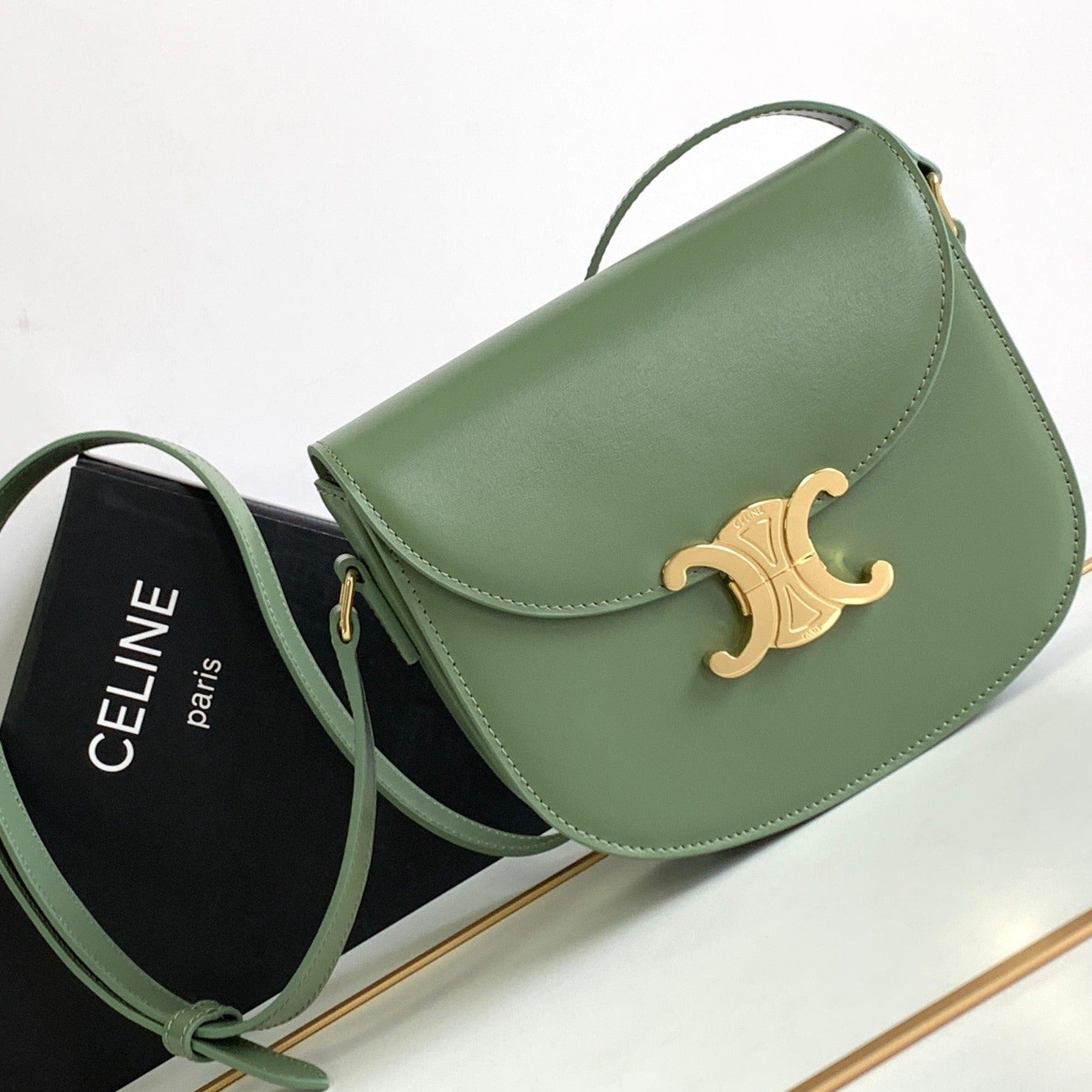 TEEN BESACE TRIOMPHE 18.5 CUIR DE VEAU VERT KAKI