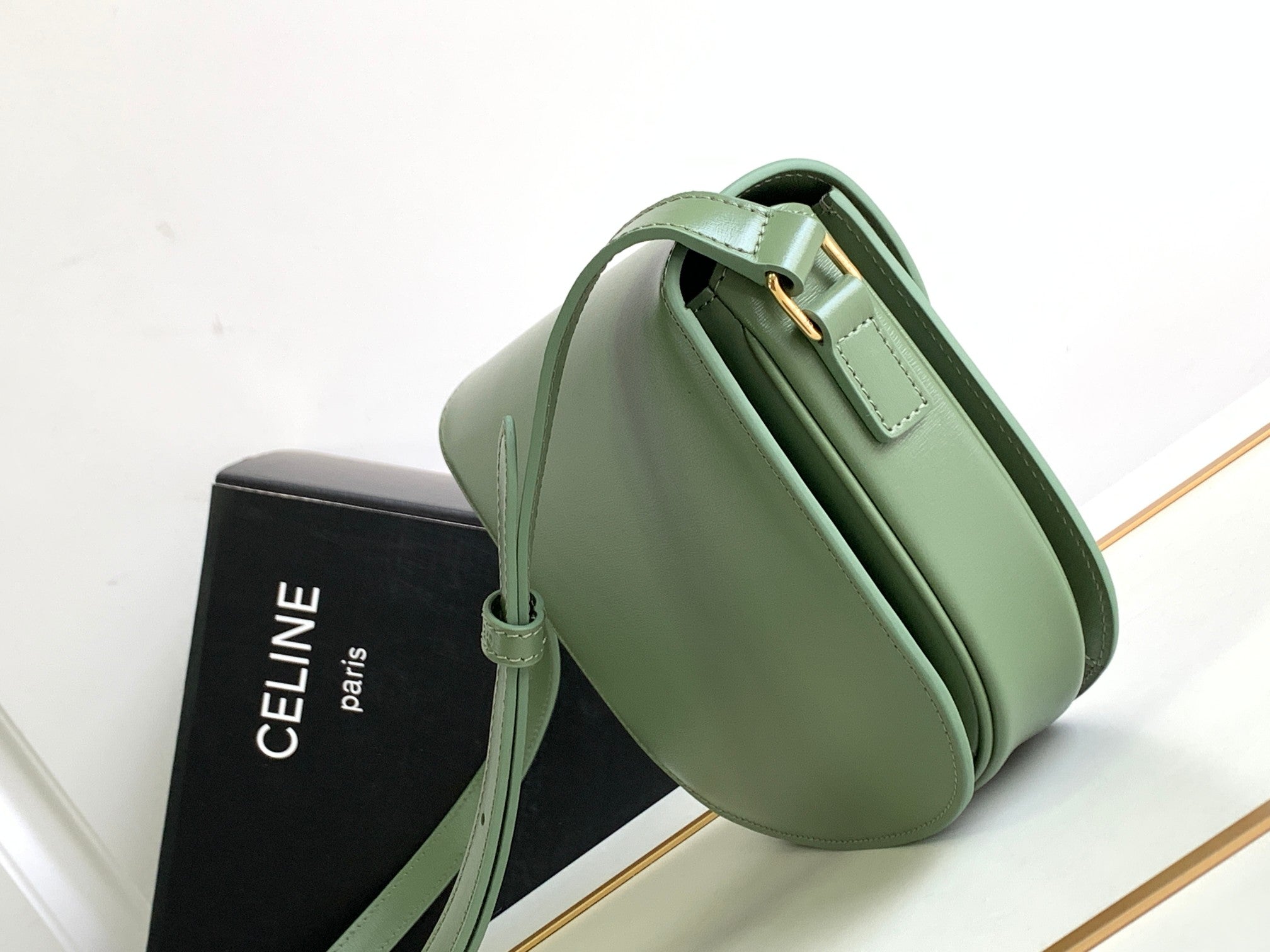 TEEN BESACE TRIOMPHE 18.5 CUIR DE VEAU VERT KAKI