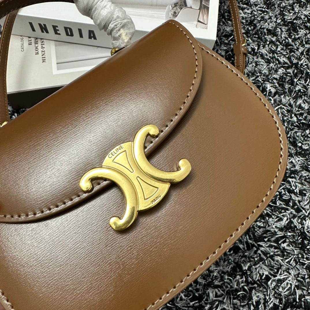 BESACE TRIPHOME 17 CUIR DE VEAU MARRON CARAMEL