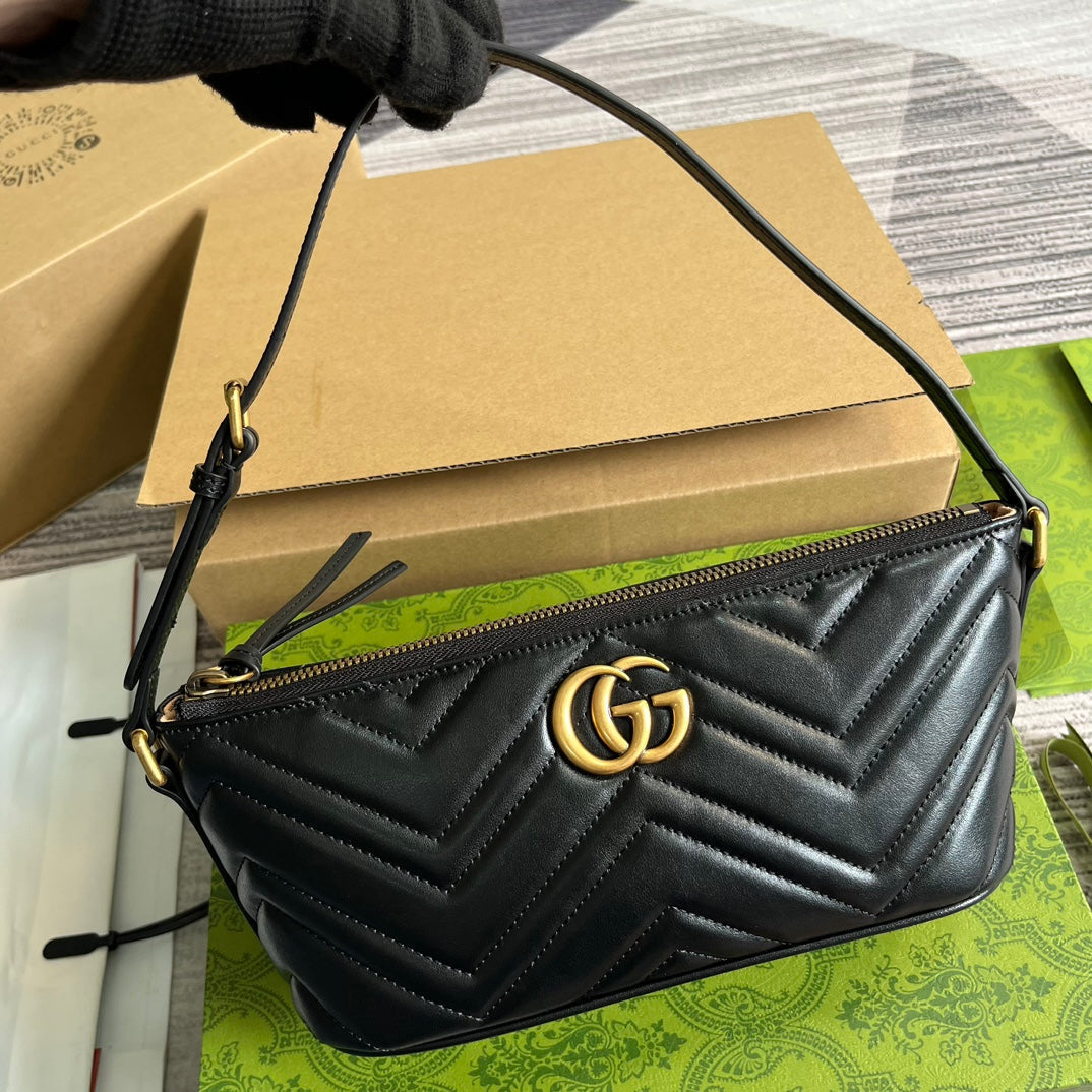 SAC À MAIN GG MARMONT SMALL 23 EN CUIR DE VEAU NOIR AVEC LOGO DORÉ