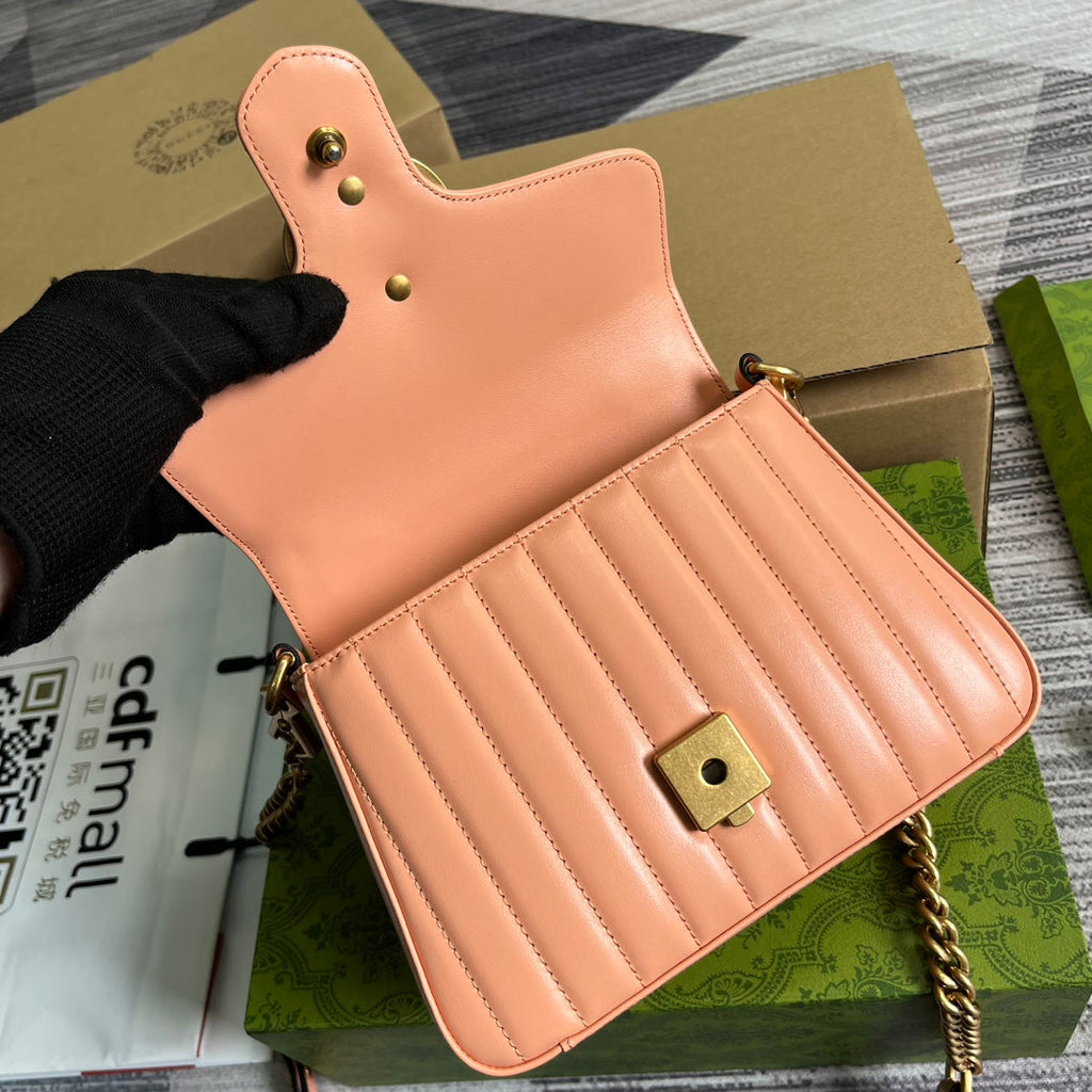 SAC CLASSIQUE GG MARMONT MINI 21 EN CUIR DE VEAU ROSE PÊCHE
