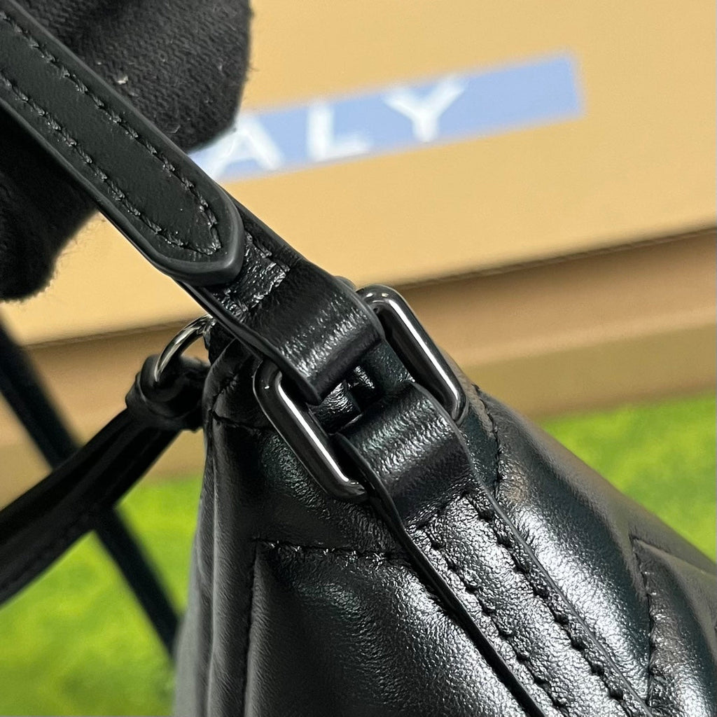 SAC À MAIN GG MARMONT SMALL 23 EN CUIR DE VEAU NOIR