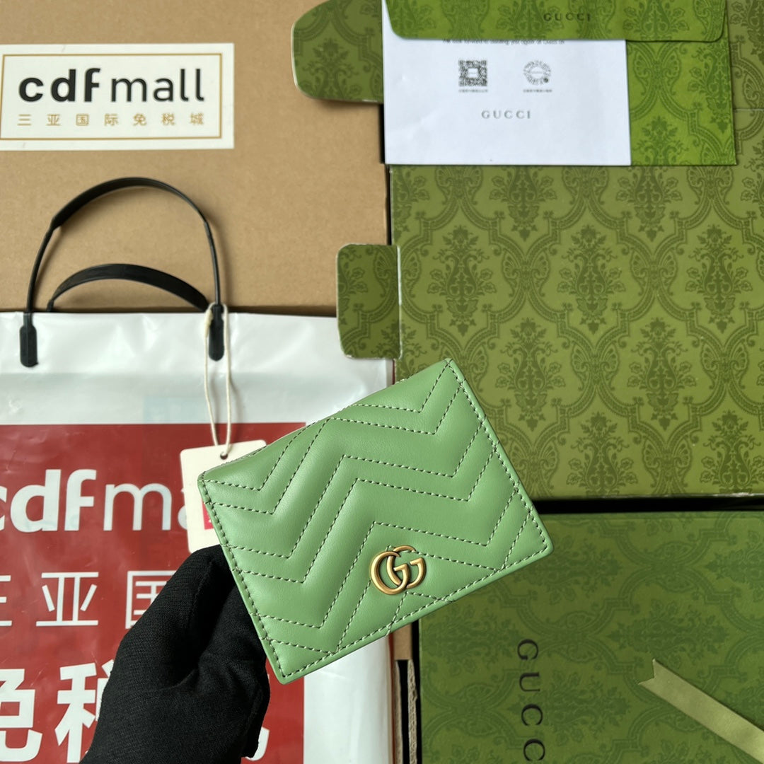 PORTEFEUILLE MATELASSÉ MARMONT 11 EN CUIR D'AGNEAU VERT CLAIR