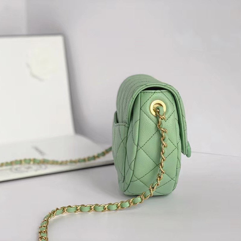 CC MINI MESSENGER 19CM LIGHT GREEN CAVIAR