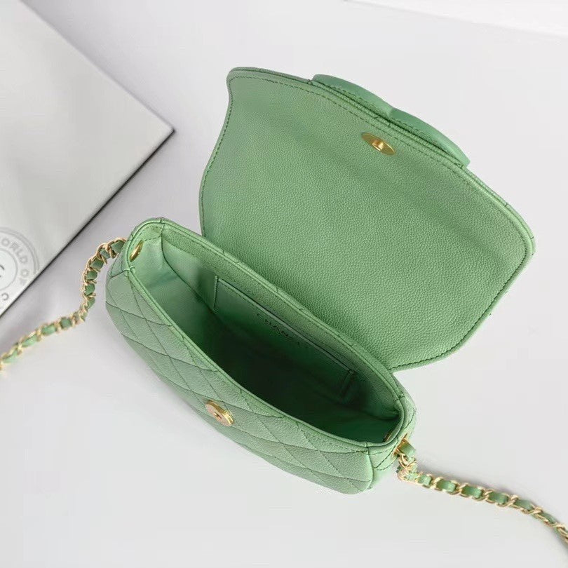CC MINI MESSENGER 19CM VERT CLAIR CAVIAR 