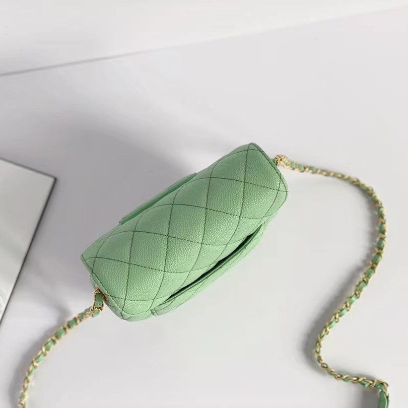 CC MINI MESSENGER 19CM VERT CLAIR CAVIAR 
